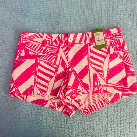 Lilly Pulitzer Walsh Short  New with tag. Size 8 - Picture 2 of 3